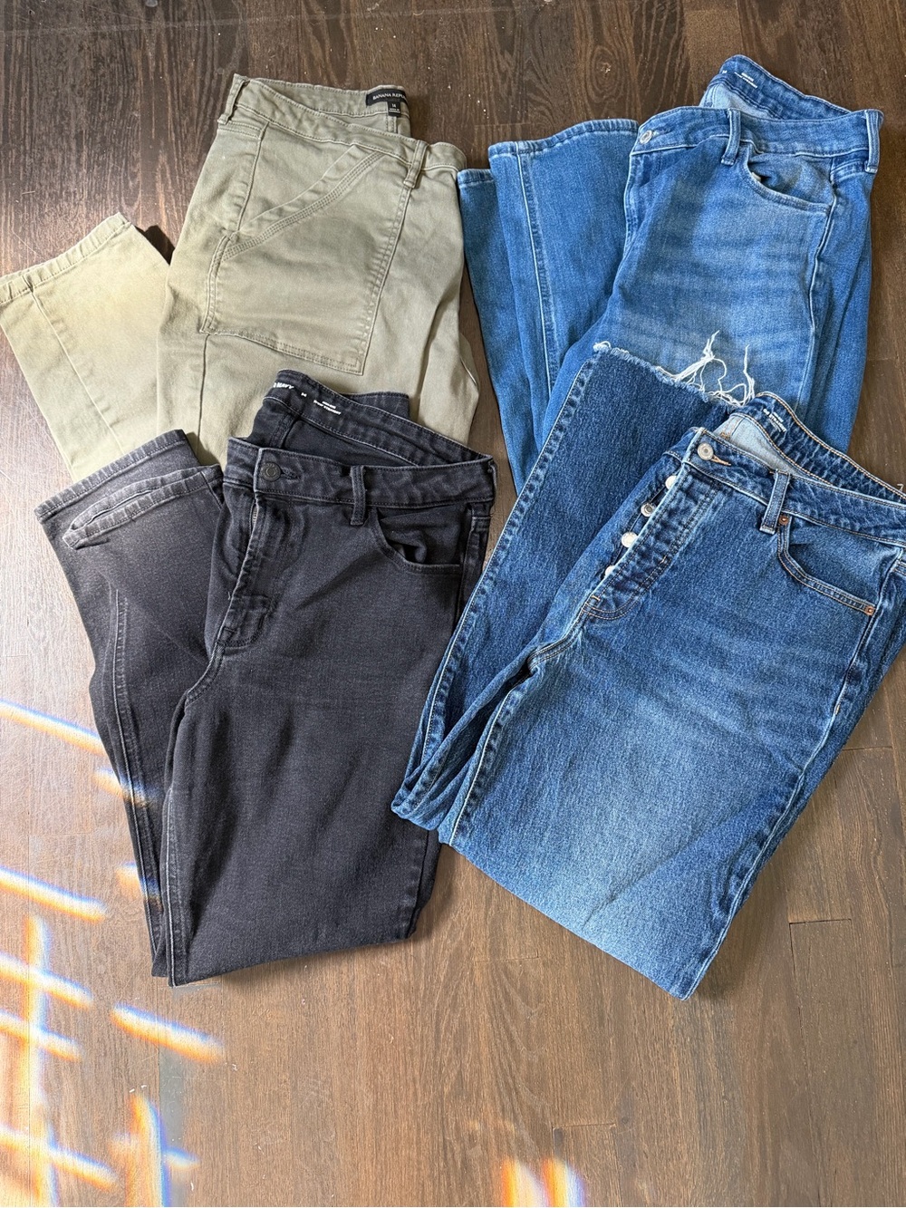 Women’s Mixed Jeans and Pants Bundle - Blue, Black, olive green